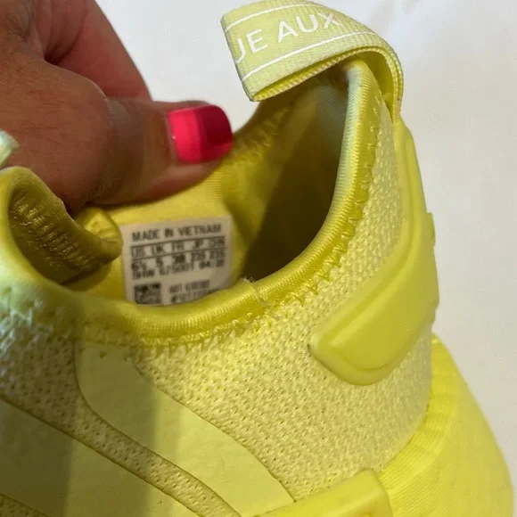 Adidas MMD_R1 ‘Pulse Yellow’
Size 6.5 - Picture 15 of 16